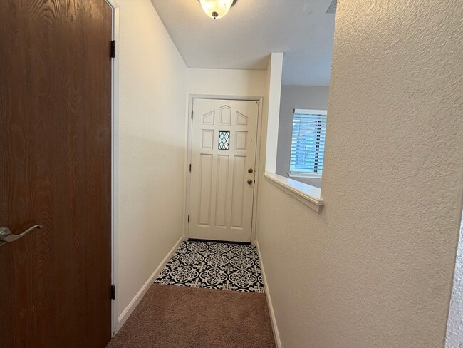 Building Photo - 7724 Woodchuck Way