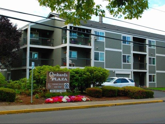 Building Photo - Orchards Plaza