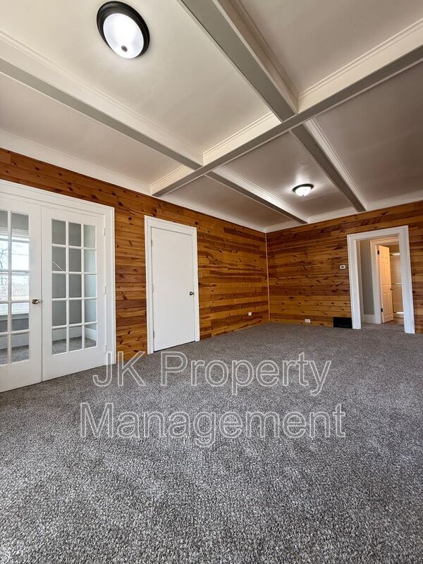 Foto del edificio - 309 10th St N