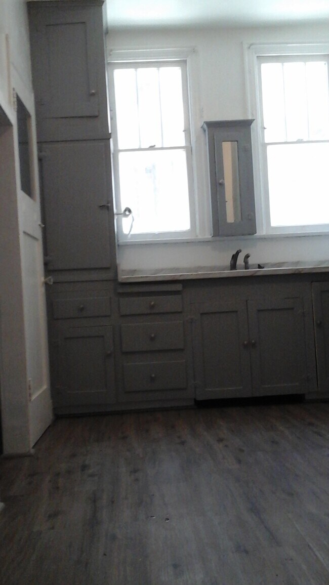 COCINA - 427 N Genesee Ave