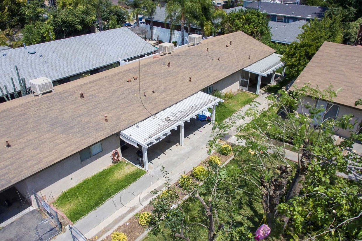 Building Photo - 33062 Adelfa St