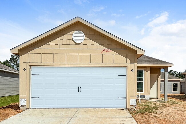 Building Photo - 15643 Plum Brk Dr