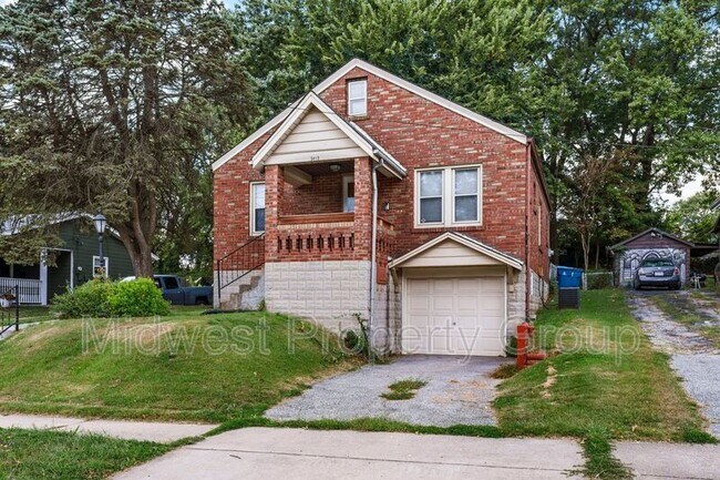 Building Photo - 3417 Eminence Blvd