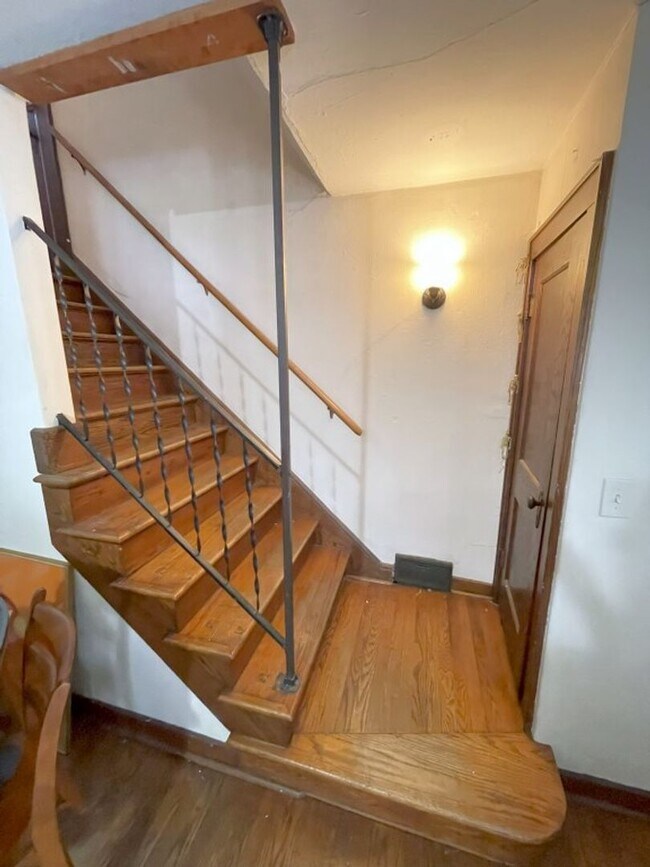 Foto del edificio - 104 S Randall Ave