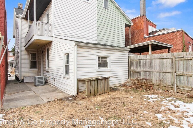 Foto del edificio - 4 br, 1.5 bath House - 306 Perry St