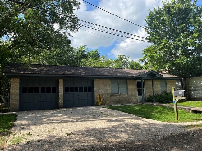 Foto del edificio - 504 Colorado St