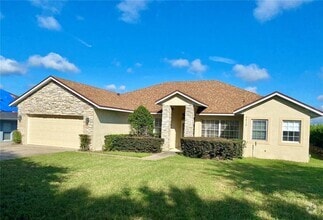 Building Photo - 9618 Spring Lake Dr