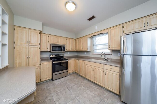 Building Photo - 3 br, 2 bath House - 22 Ballman Rd