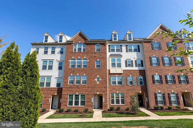 Foto del edificio - 7584 Brunson Cir