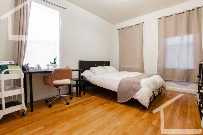 Building Photo - 76 Quint Ave