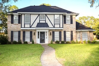 Building Photo - 18102 Mahogany Forest Dr