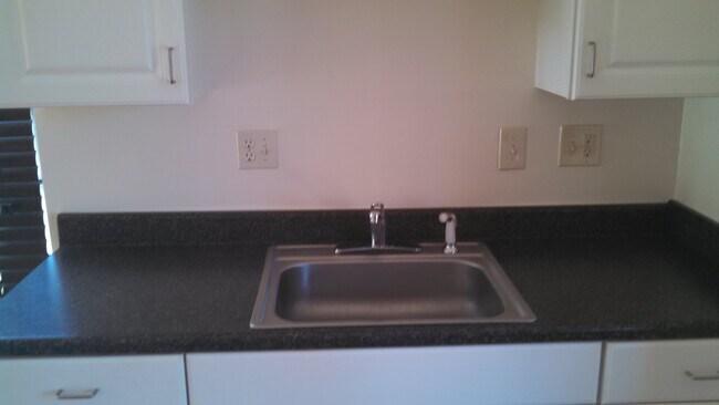 Cocina - 121 Huyshope Ave