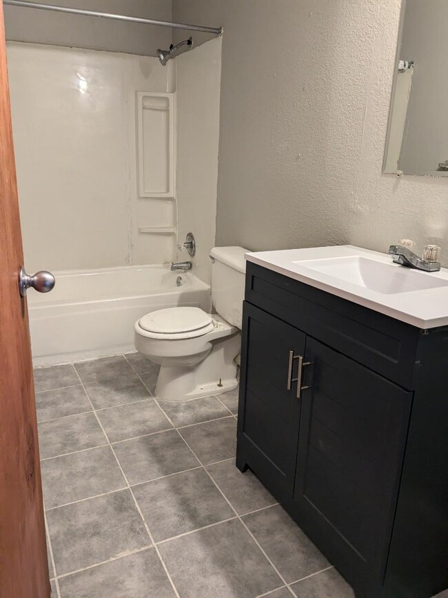Bathroom - 1210 Voelker Ave