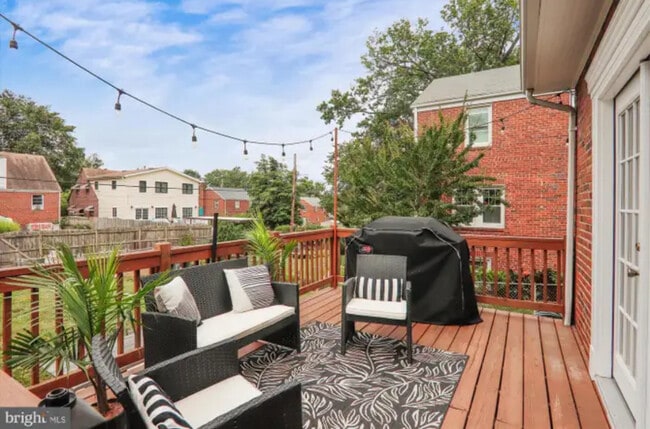 Photo - 1123 44th Pl SE House