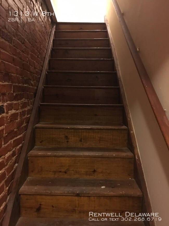 Building Photo - $850 - 2 bed/1 bath