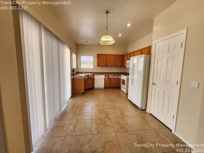 Building Photo - Mesa Home for rent - 3 bed 2 bath - Southe...