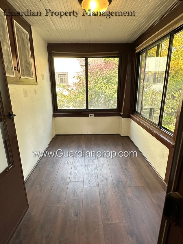 Primary Photo - South Minneapolis Single Family Home, Fenc...