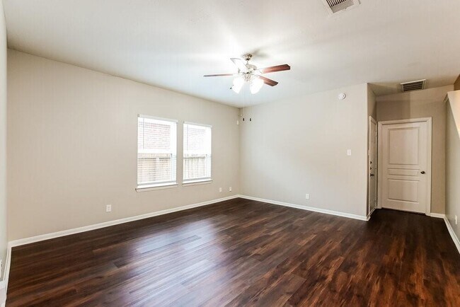 Building Photo - 18310 Canary Bluff Ln