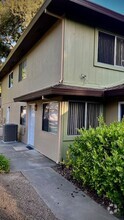 Building Photo - 1815 Fremont Ct