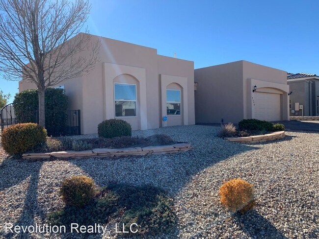 Foto del edificio - 3 br, 2 bath House - 4548 Miramar Arc