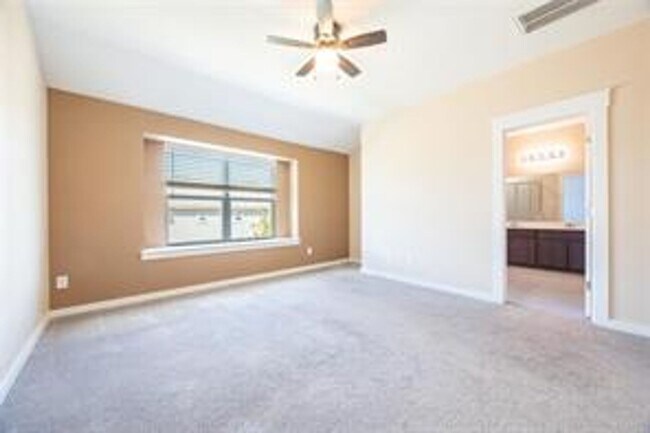 Building Photo - Spacious Condominium