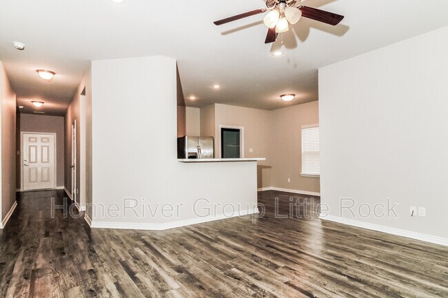 Building Photo - 2240 Mary Alice Dr