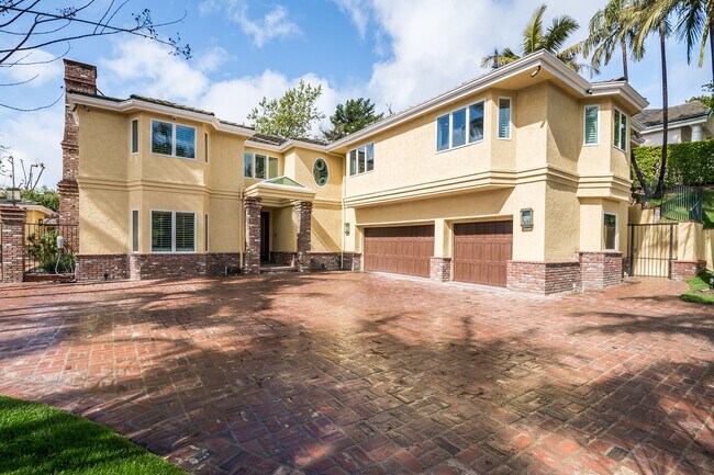 Building Photo - 9844 Whitwell Dr