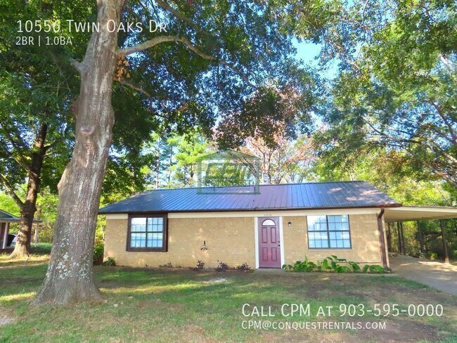 Building Photo - 10556 Twin Oaks Dr