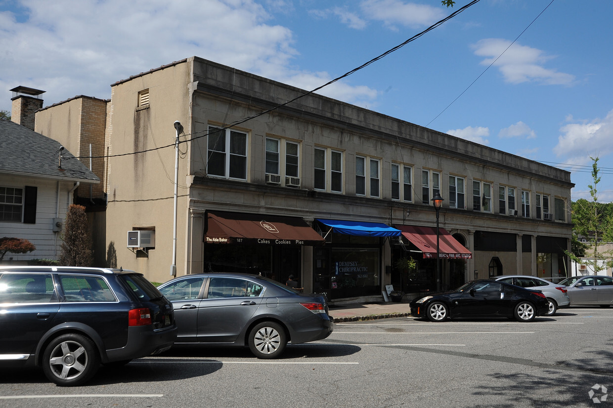 Foto del edificio - Maplewood Apartments