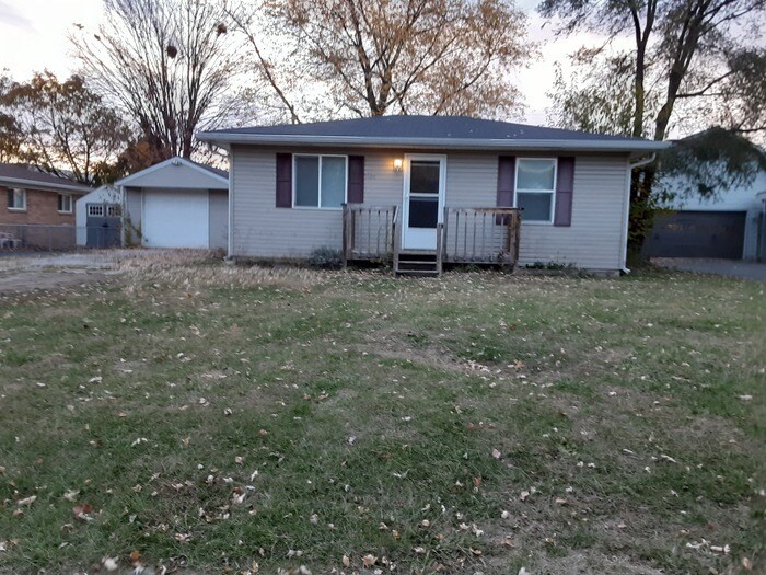 Primary Photo - 3324 Olive St