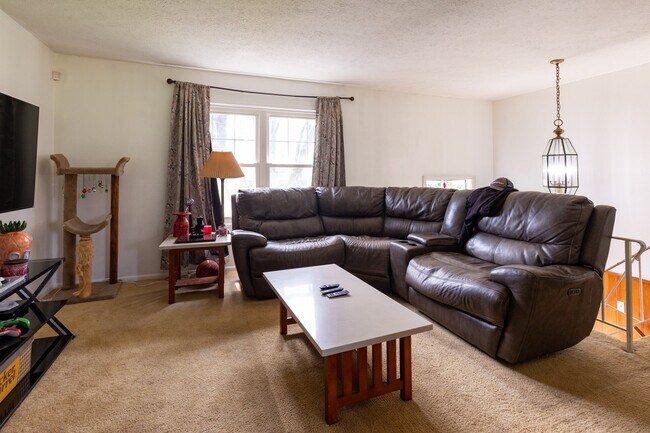 Foto del edificio - 1204 Middlebury Rd