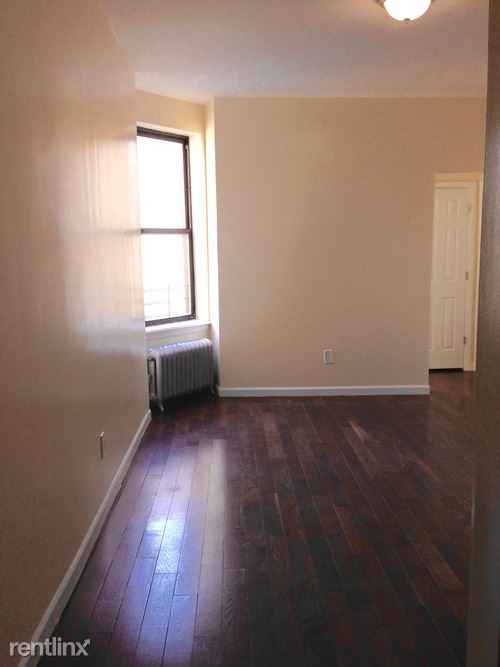 Primary Photo - 1094 New York Ave
