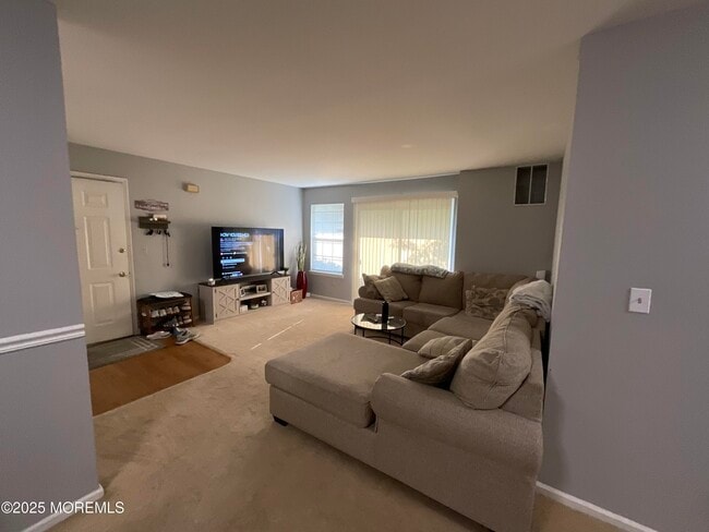 Building Photo - 41 Fennec Ct