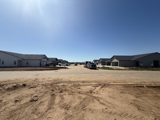 Foto del edificio - 2000 N Reece Ct