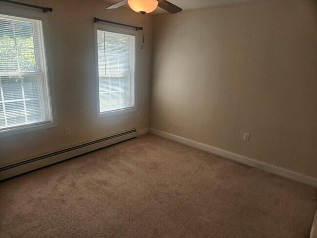 Foto del edificio - 105 Sanborn St