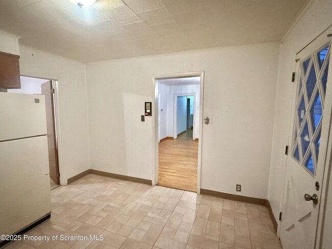 Building Photo - 89 Belmont St