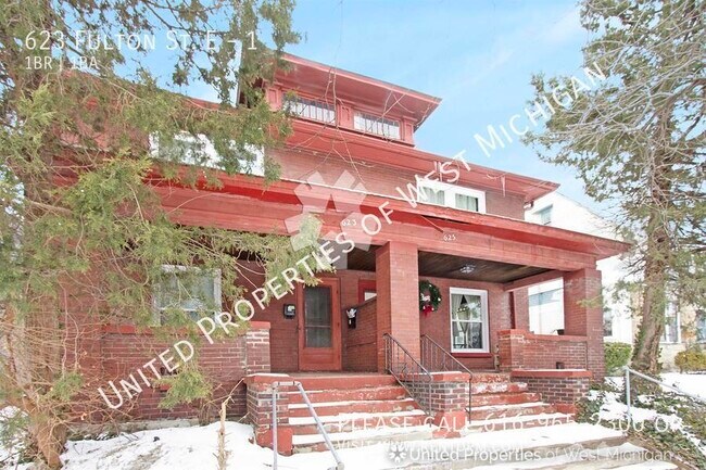 Building Photo - 623 Fulton St E
