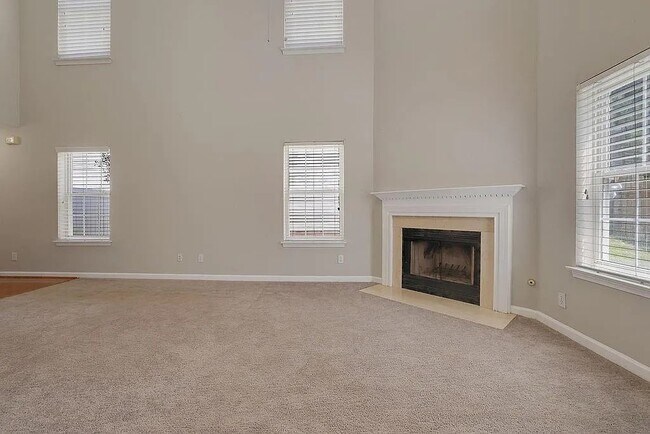Foto del edificio - 2295 Lexington Ln