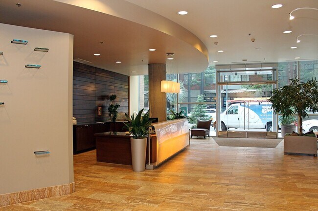 Foto del edificio - 922 NW 11th Ave
