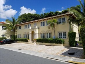 Building Photo - 251 Oleander Ave