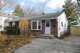 Foto principal - CHARMING BRICK RANCH JUST MINUTES FROM DOW...