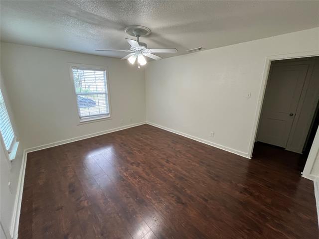Foto del edificio - 4006 Shelley Blvd
