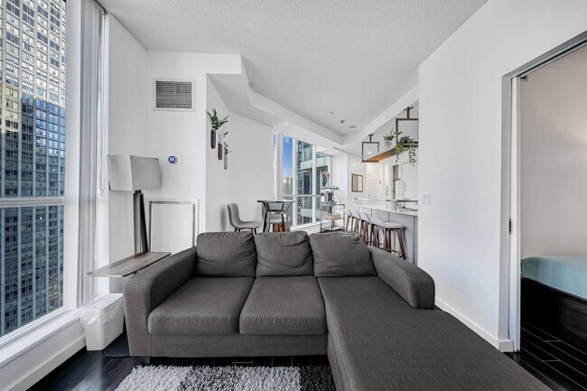 Photo du bâtiment - 208 Queens Quay W