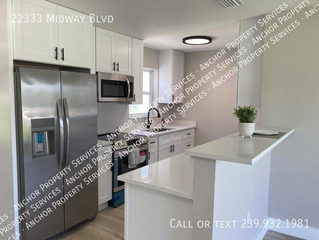 Foto del edificio - 22333 Midway Blvd