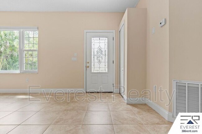 Building Photo - 16 Pinelynn Drive