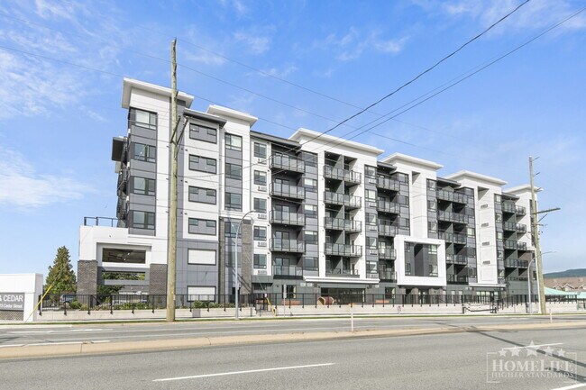 Photo du bâtiment - Gorgeous 2 Bedroom, 2 Bathroom Modern Condo for Rent in Mission
