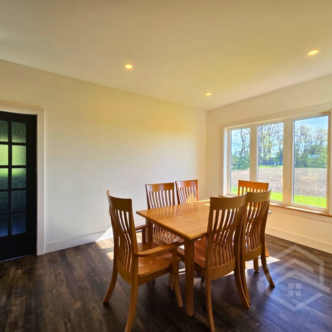Building Photo - 3-Bedroom Available in Brownsville!!