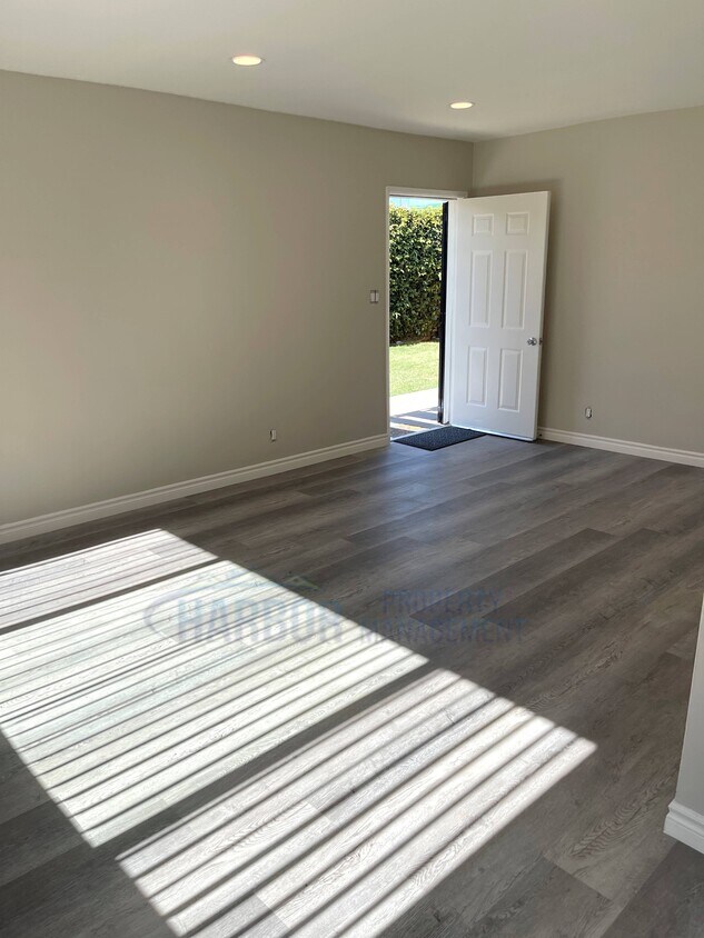 Foto principal - 1341 252nd St