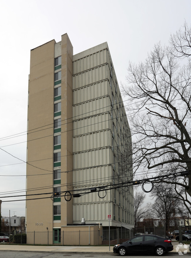 Building Photo - Stephen Smith Towers