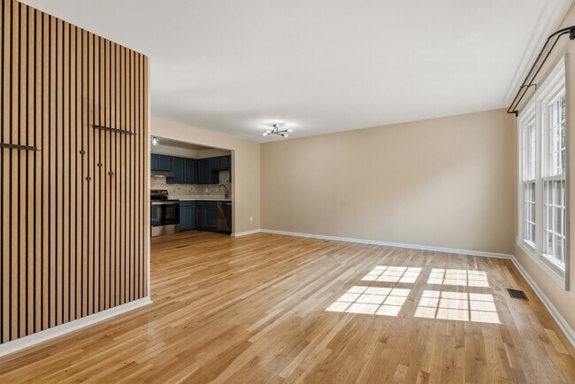 Foto del edificio - 11640 Pleasant Meadow Dr